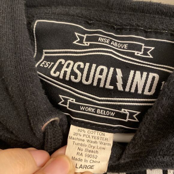 Casual Industrees Large Black Hoodie Shred The Northwest Fall School Casual - Picture 2 of 4